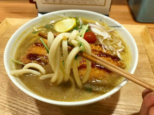 メンツル食堂のうどん