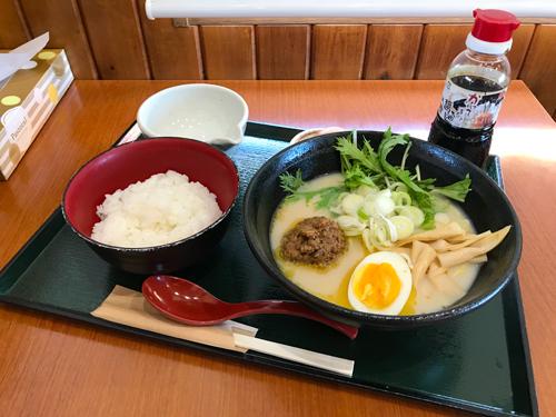 おやたま食堂　ホワイトラーメンたまごかけごはんセット