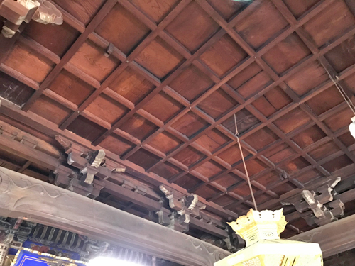本堂の格天井