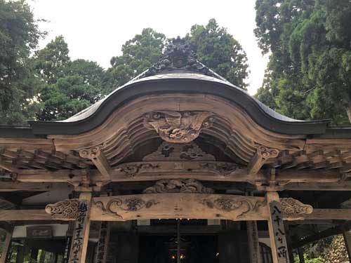 観音堂向拝下の装飾