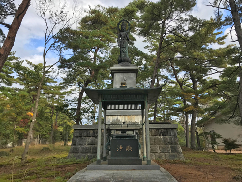 観音菩薩像