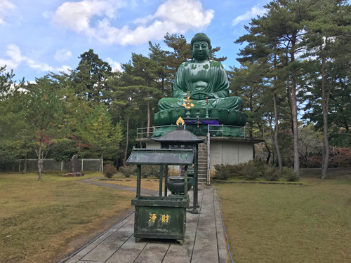 真和園　能登長寿大仏