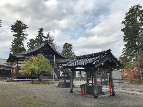 穴水大宮の境内