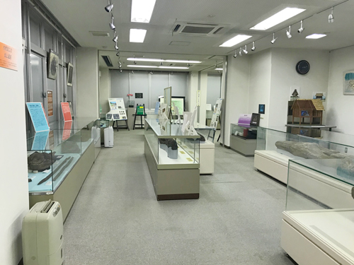 桜町遺跡出土品展示室