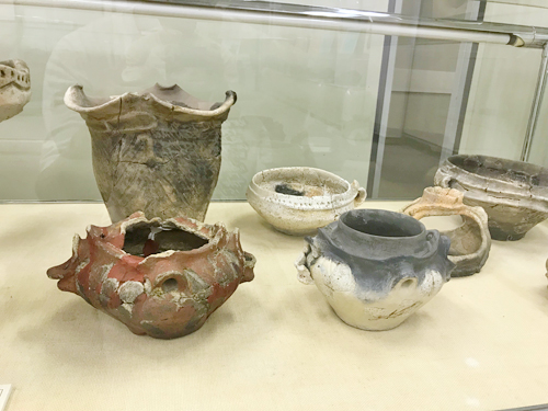 小矢部ふるさと歴史館の縄文土器