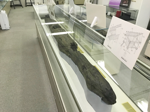 縄文時代の建物の柱