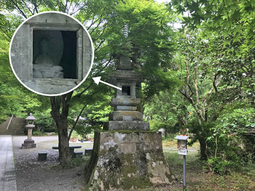 宝塔と薬師如来
