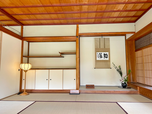 美しく整えられた床の間