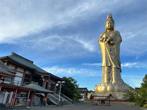 加賀大観音と本堂