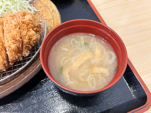 とんかつ勝亭　みそ汁