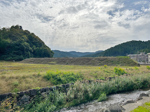 上城戸跡の土塁
